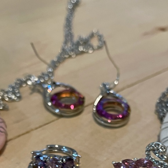 Silver Rainbow Glass Swan Hoop - Picture 6 of 6